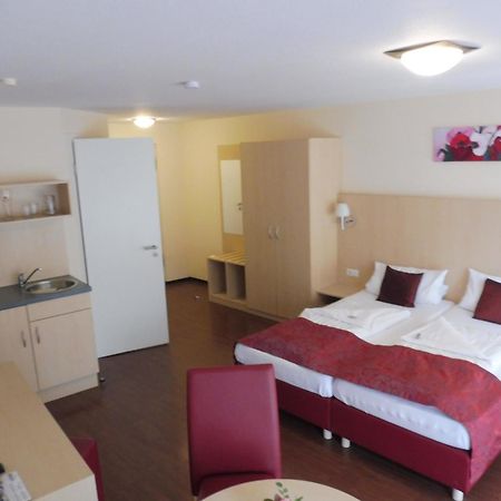 Hotel Gasthof Zum Engel - Gaestehaus Kunzelsau Ngoại thất bức ảnh